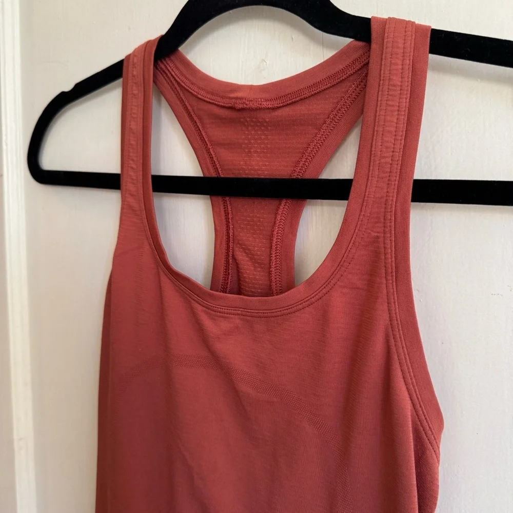 Lululemon Swiftly Tech Racerback 2.0
Soft Cranberry - Picture 6 of 8